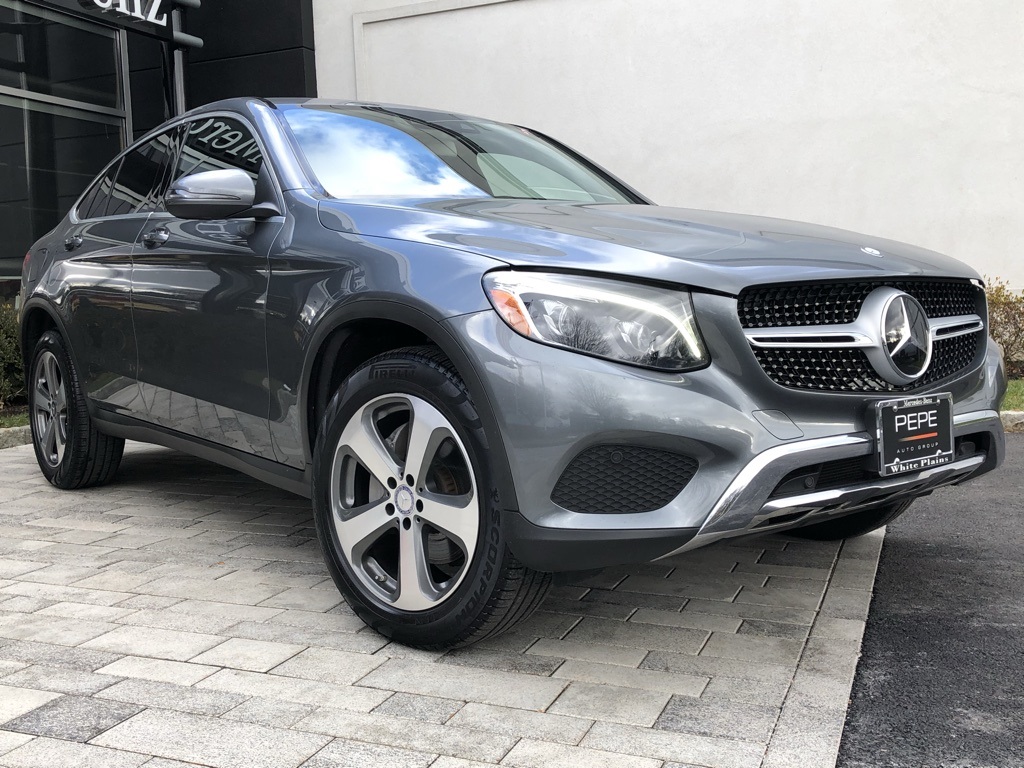 Certified Pre Owned 2017 Mercedes Benz Glc Glc 300 Coupe 4matic Coupe